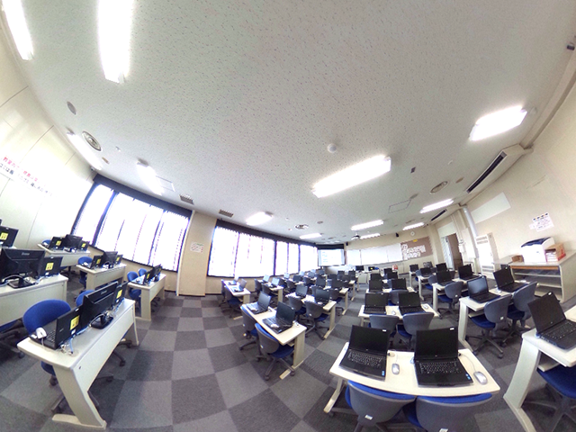 大東文化大学 ７号館：パソコンルーム