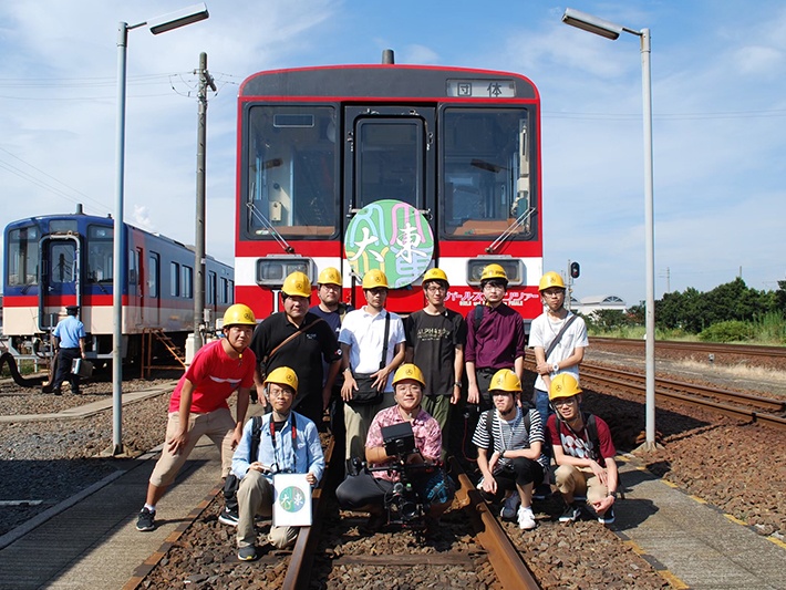 ▲鉄道研究会（過去の活動写真）