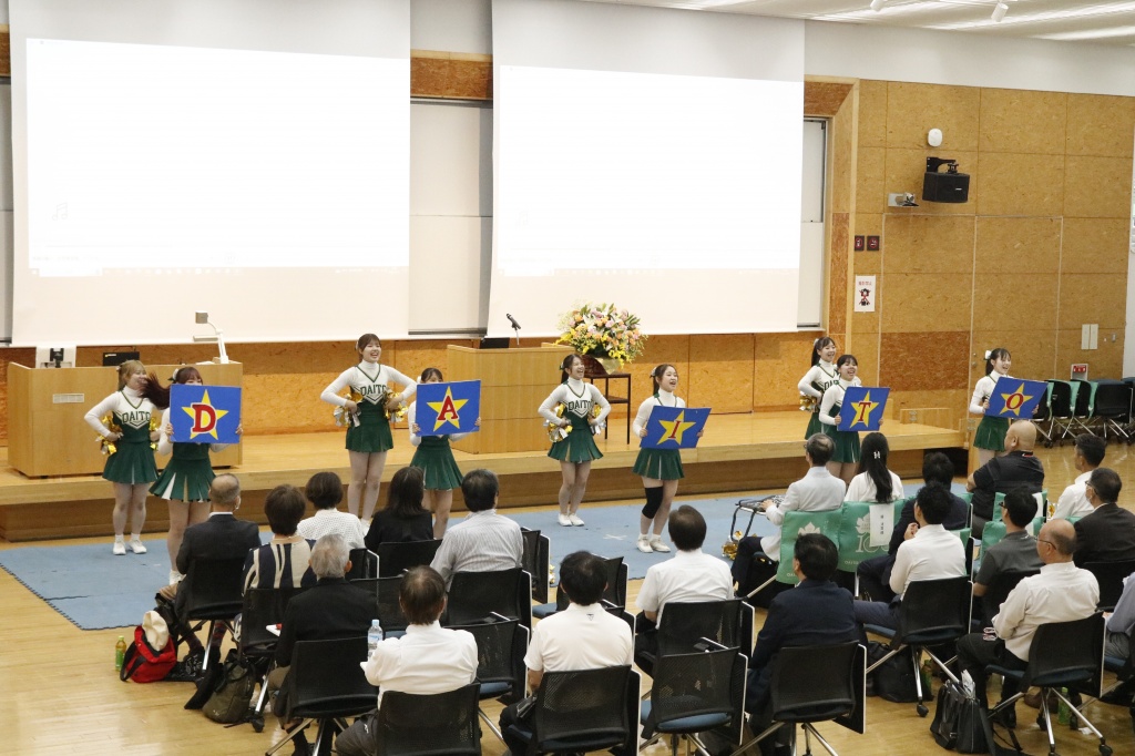 全學応援団による演舞