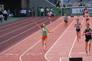 森智香子(スポーツ科4年)　※日本学生記録