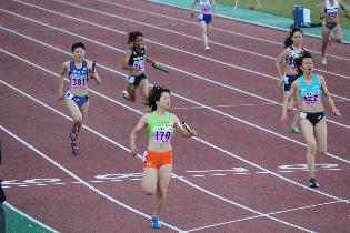 土井杏南(スポーツ科1年)