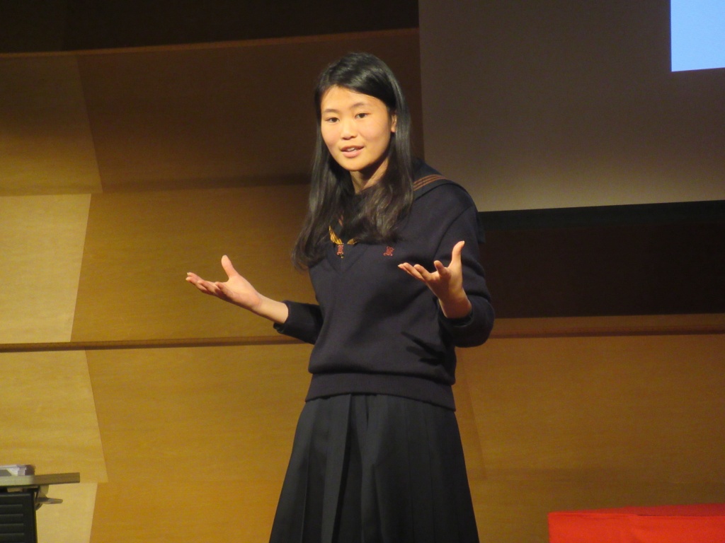 奨励賞　西嶋美帆さん　（関東国際高校２年）