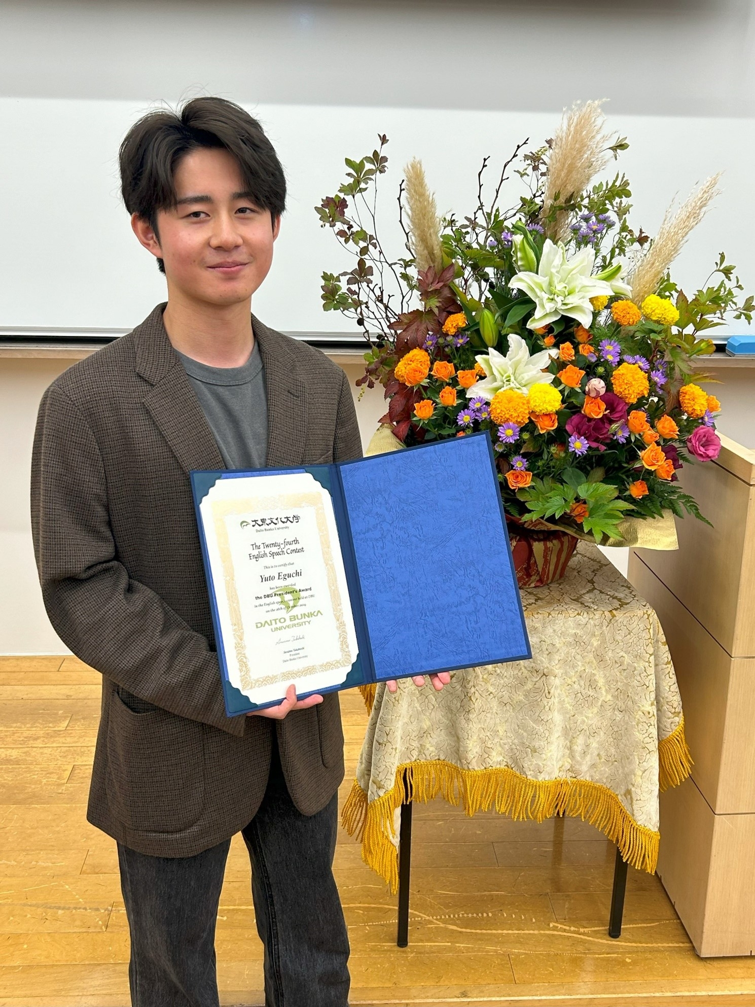 学長賞の江口さん