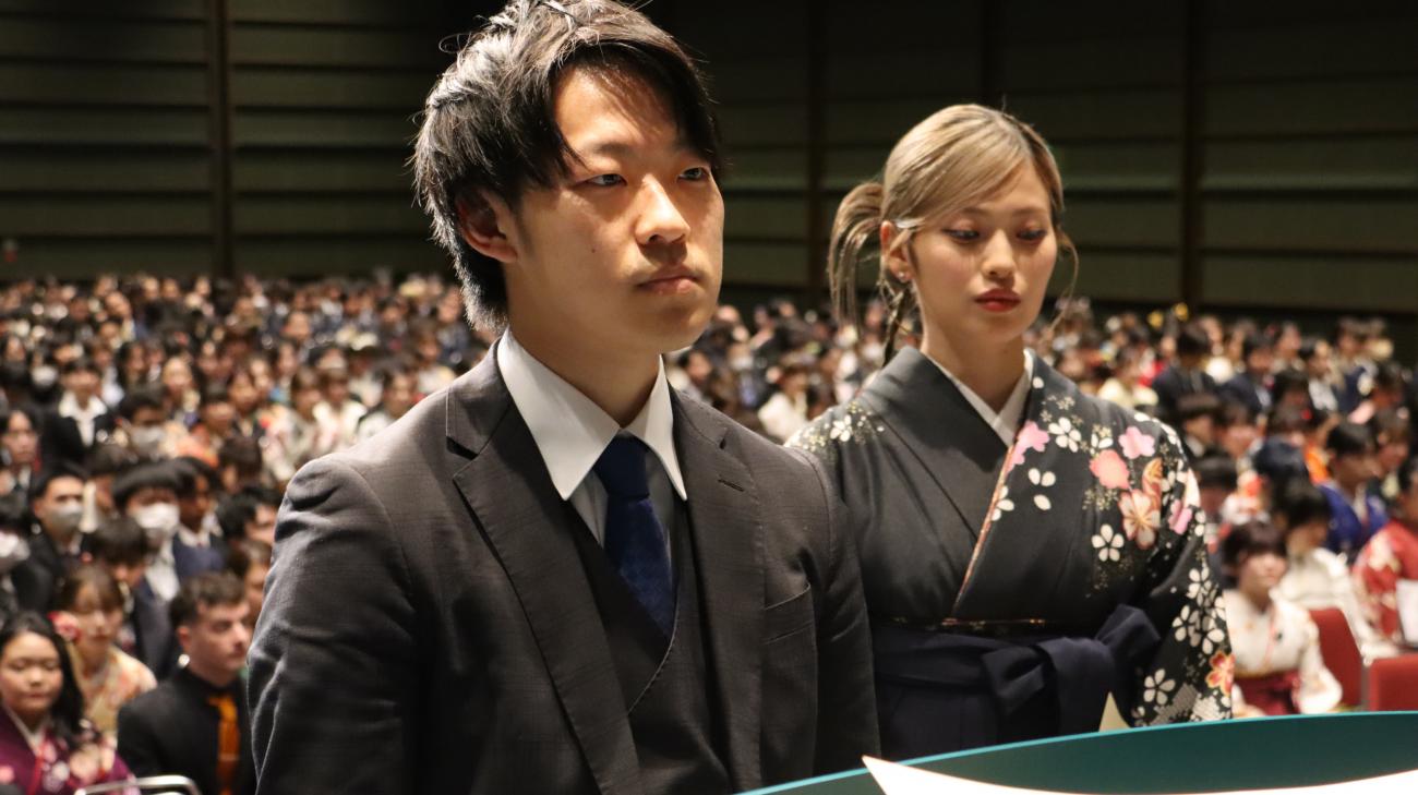 学長賞　（新井唯真さん　文学研究科博士課程書道学専攻）