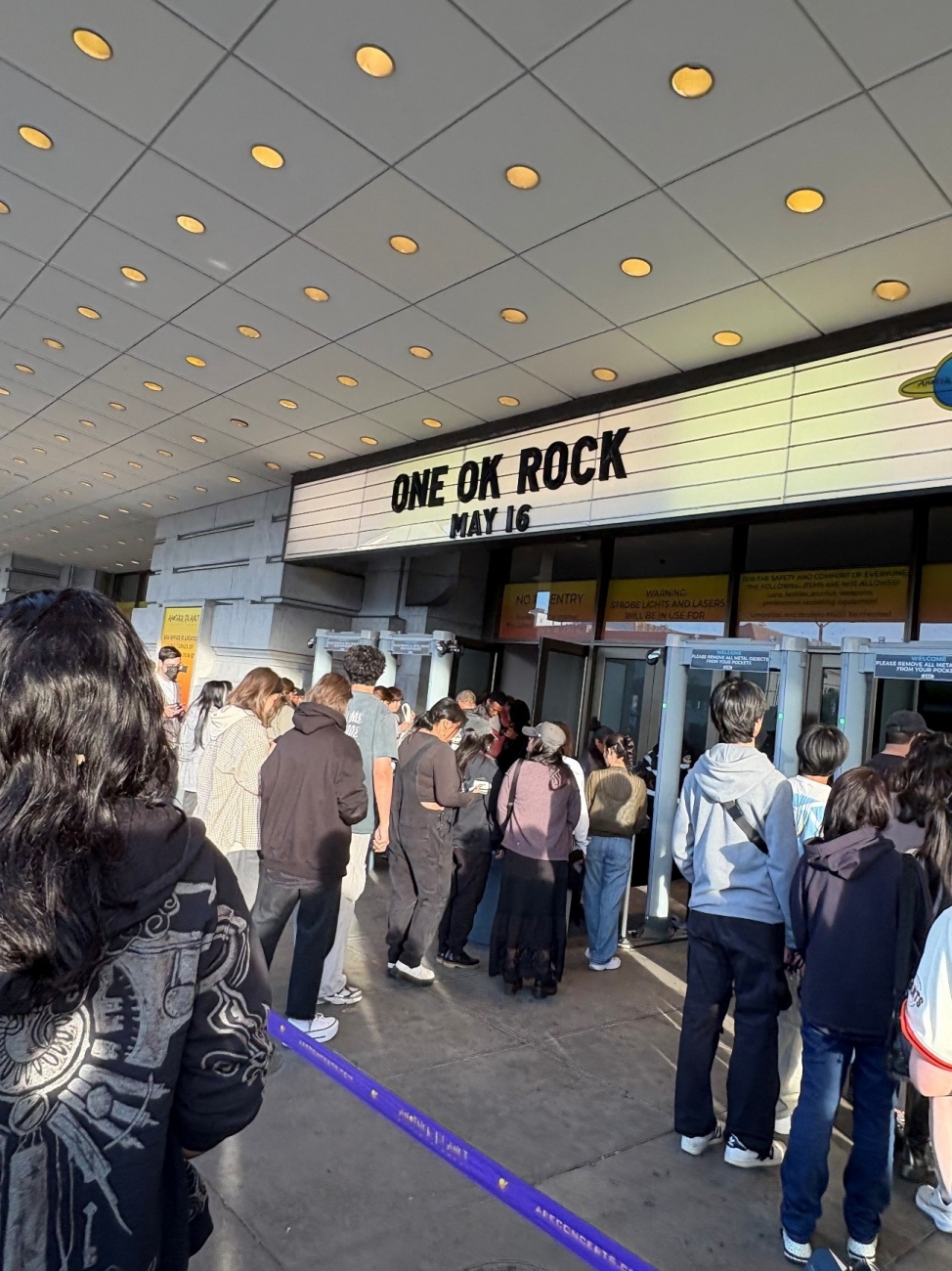 ONE OK ROCK LIVE