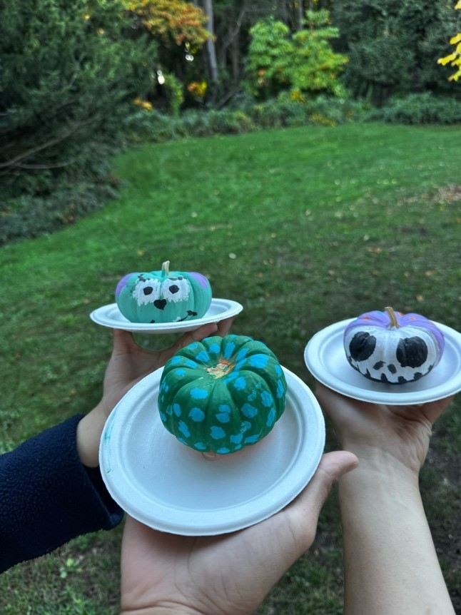 校内のハロウィンのイベントでPumpkin Paintingした時