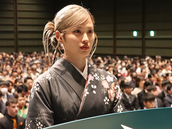 学長賞（高橋侑花さん　英語学科）