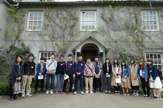 大学の資料館を訪問