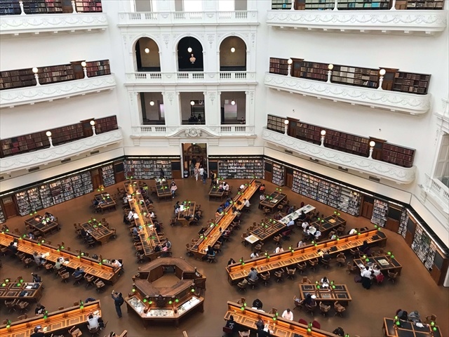 ビクトリア州立図書館