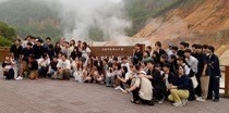 　 地獄谷での参加者全員の集合写真