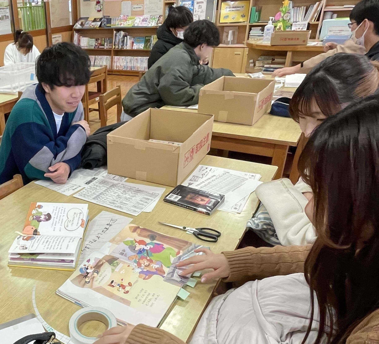 本の修理も体験しました