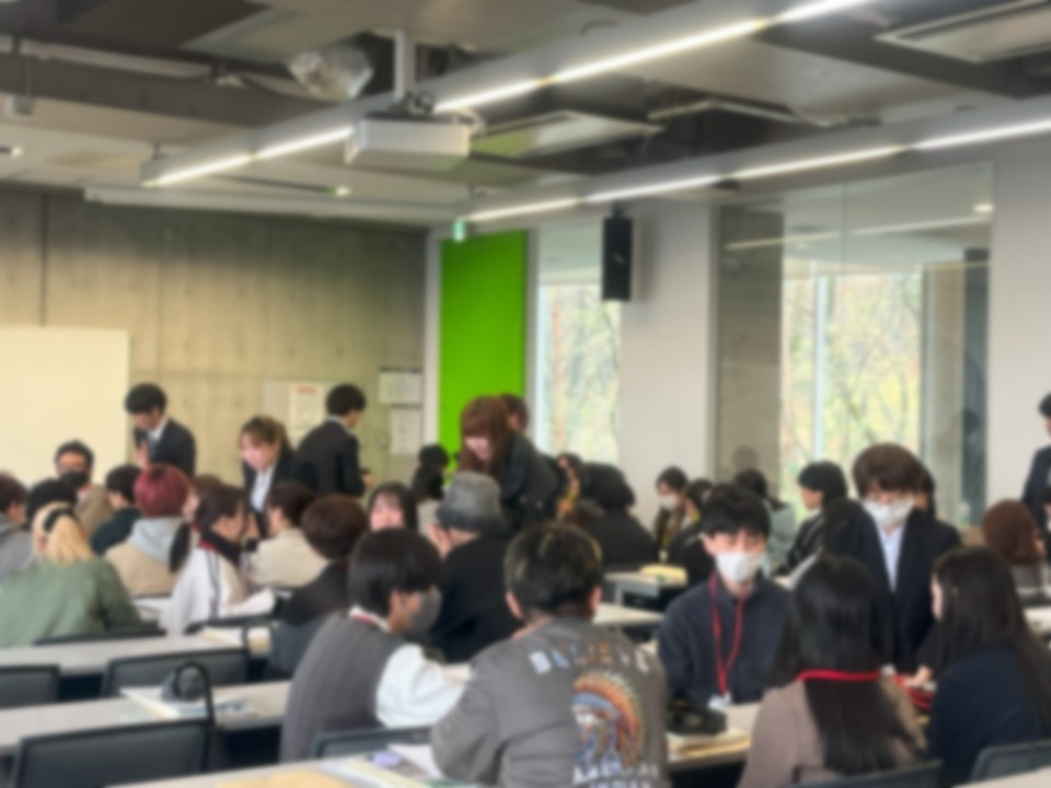 部会役員によるアイスブレイクの様子➁