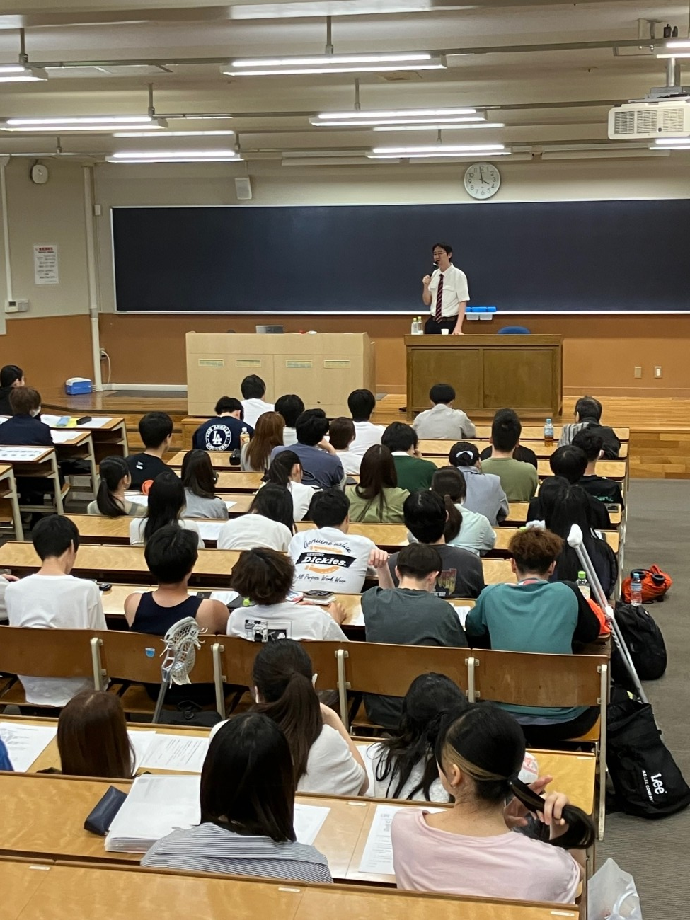 室貴明先生によるご講演