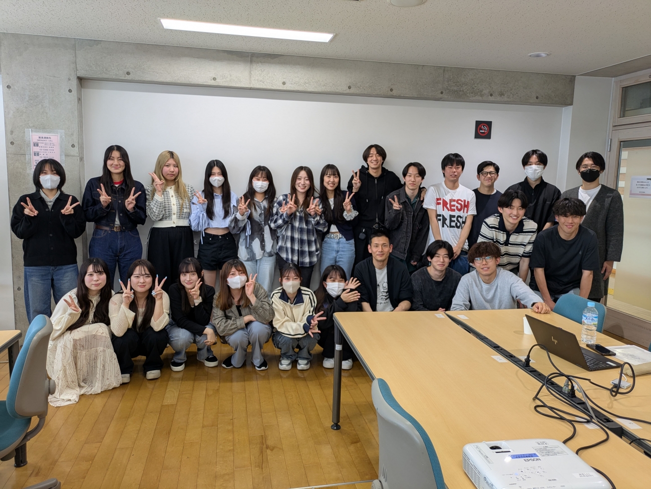 【風間崇志様と関口ゼミのメンバー（3・4年生）】