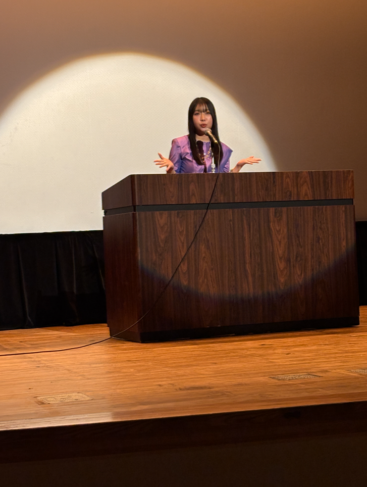 タイ語2年 金子聖奈さん