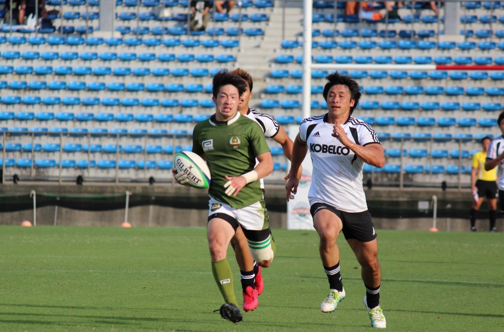 大会ＭＶＰの小山大輝選手（ｽﾎﾟｰﾂ科4年）