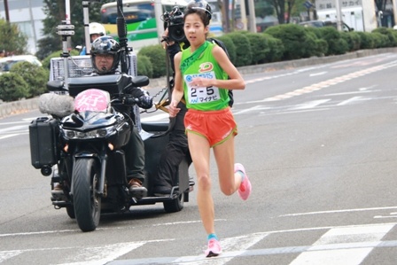 5区の関谷夏希選手の追い上げ