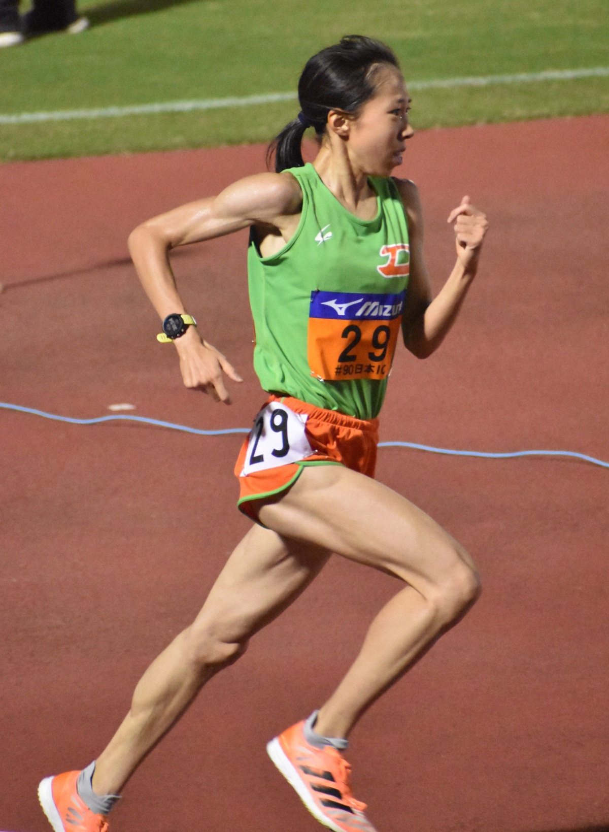 先頭でレースを進める鈴木優花選手