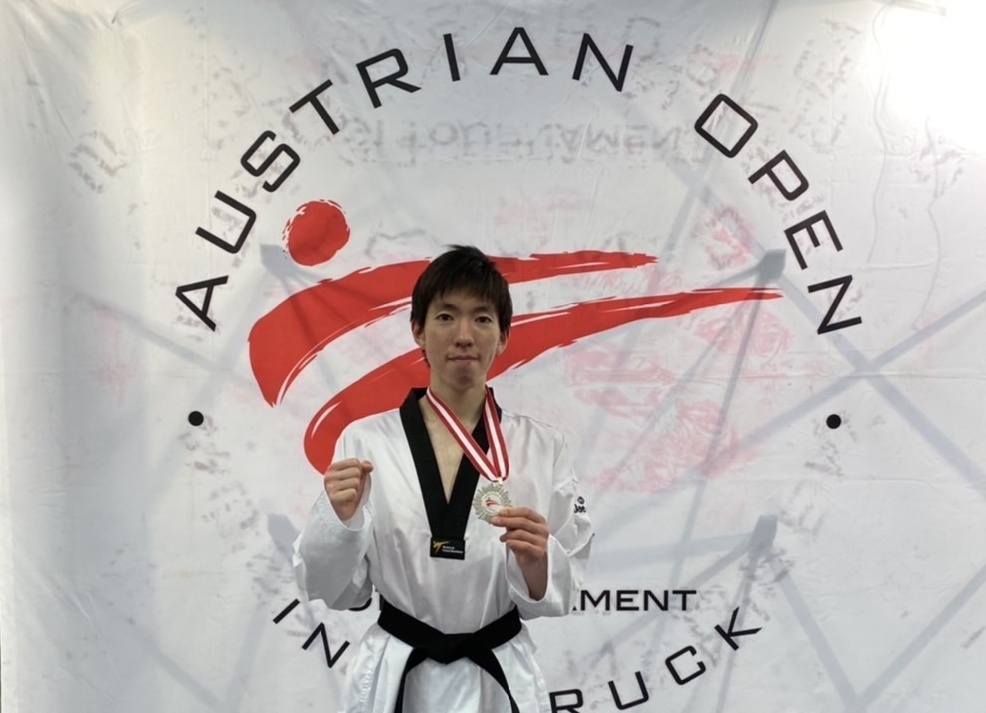 銀メダルを獲得した前田秀隆選手