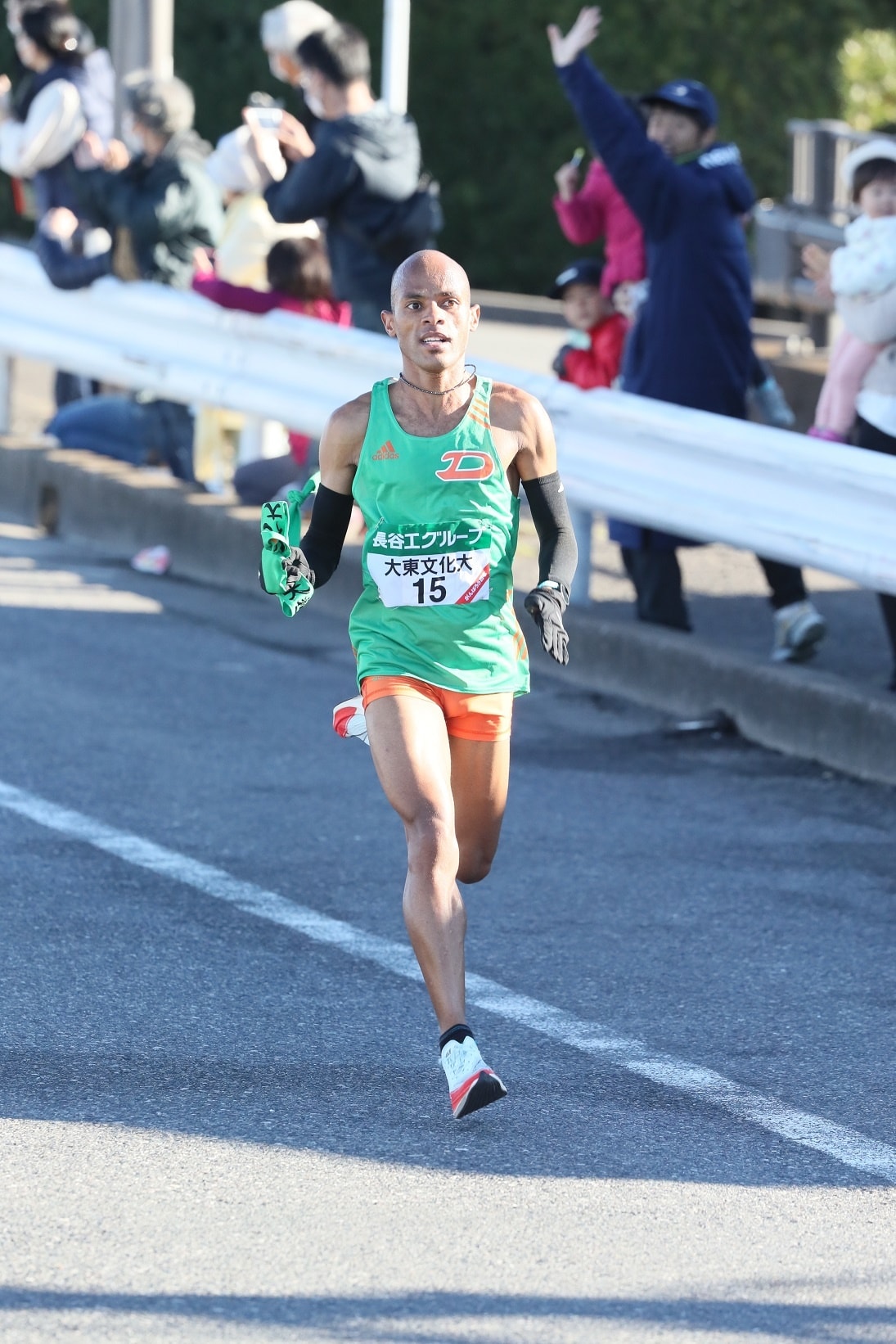 本学19年ぶりの区間賞を獲得した1区 ピーターワンジル選手　©Getsuriku