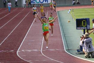 福内櫻子(英語4年)