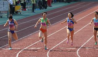 細谷優美(スホ゜ーツ科3年)